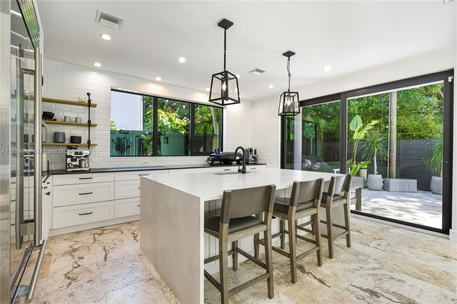EAST UTOPIA - Residential Lease