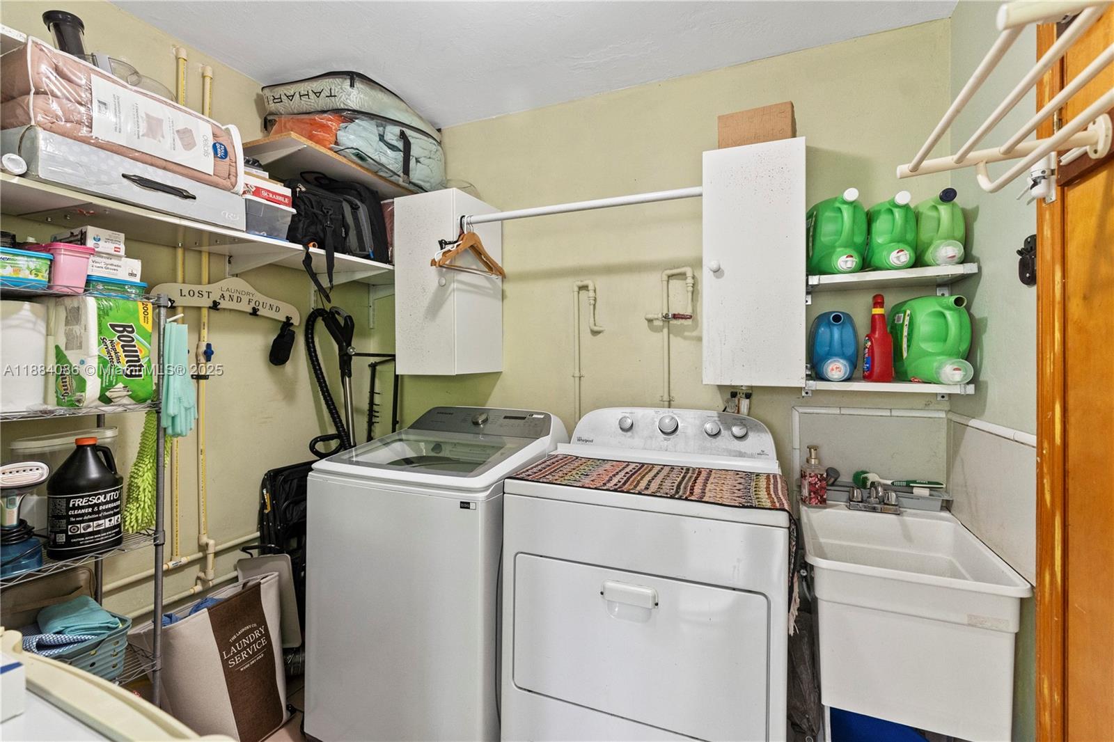 CUTLER RIDGE PINES - Residential