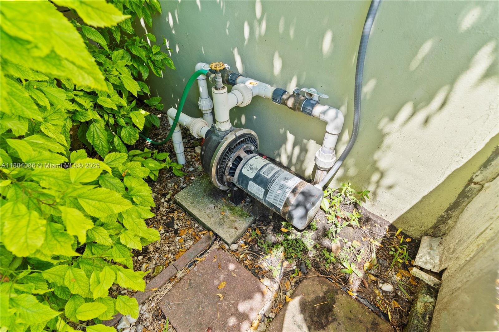 CUTLER RIDGE PINES - Residential