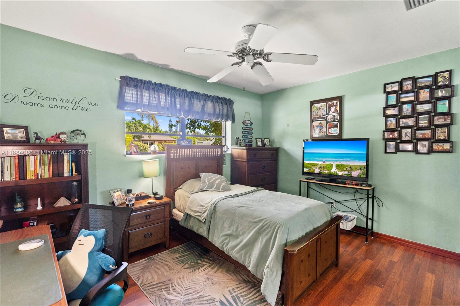 CUTLER RIDGE PINES - Residential