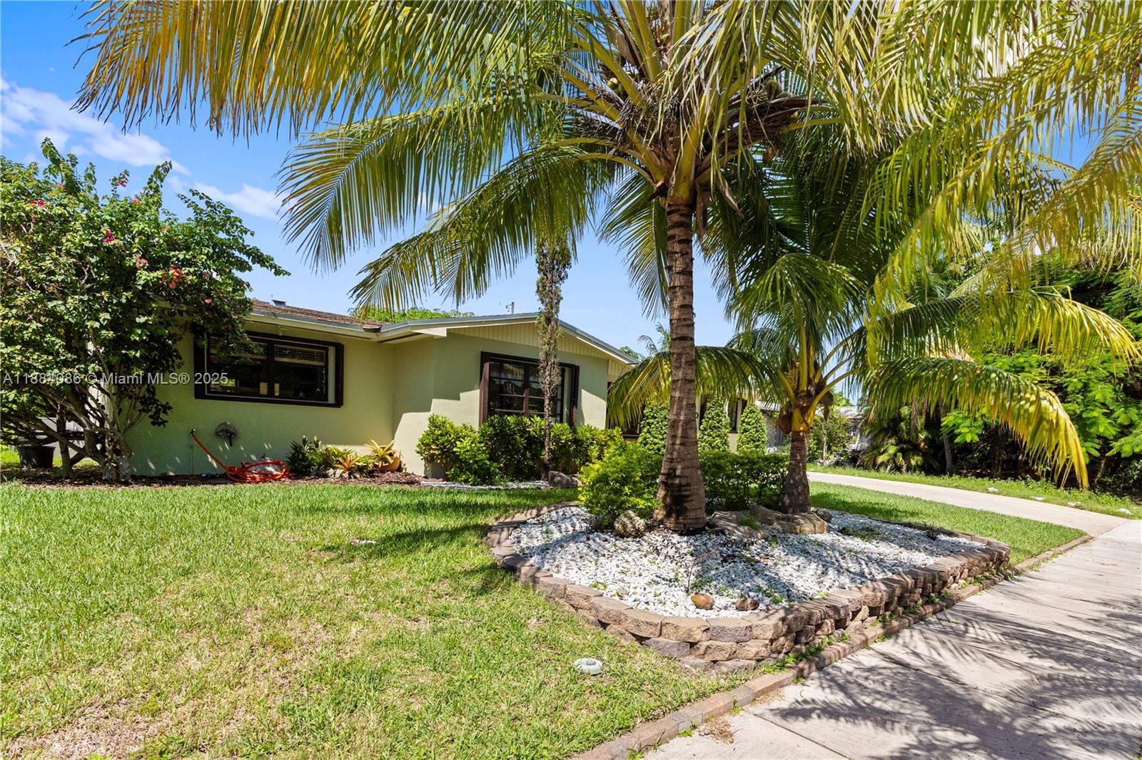 CUTLER RIDGE PINES - Residential