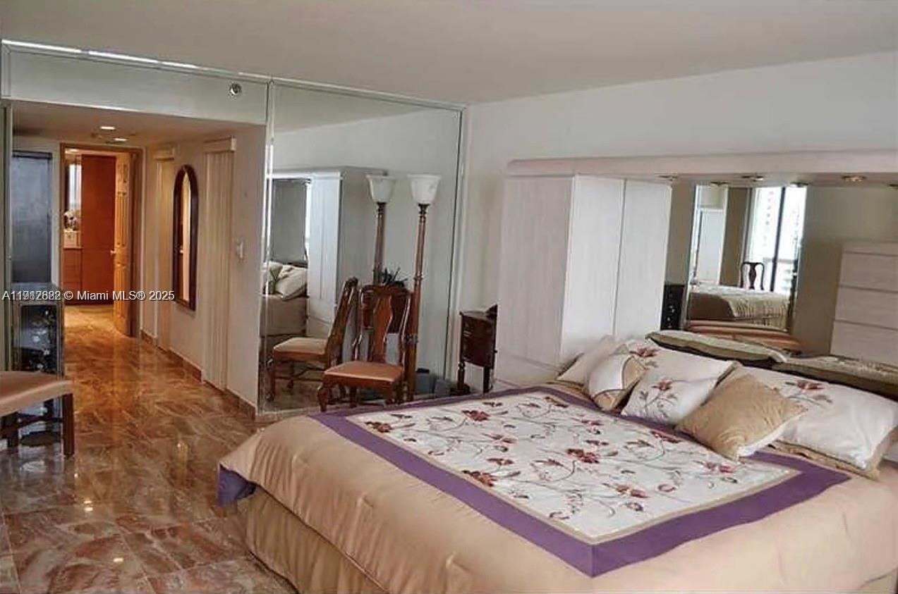 VENETIA CONDO - Residential