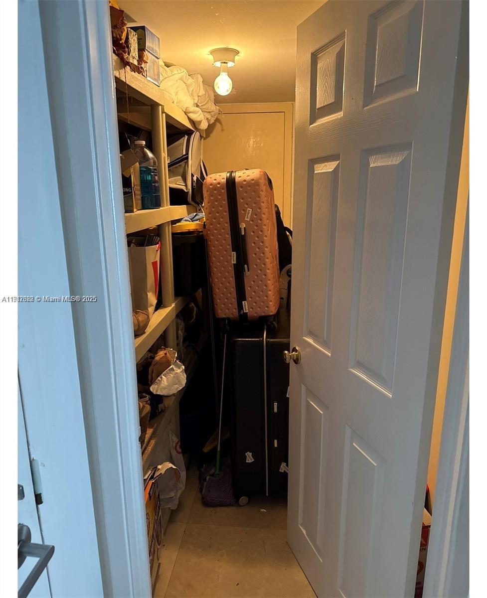 VENETIA CONDO - Residential