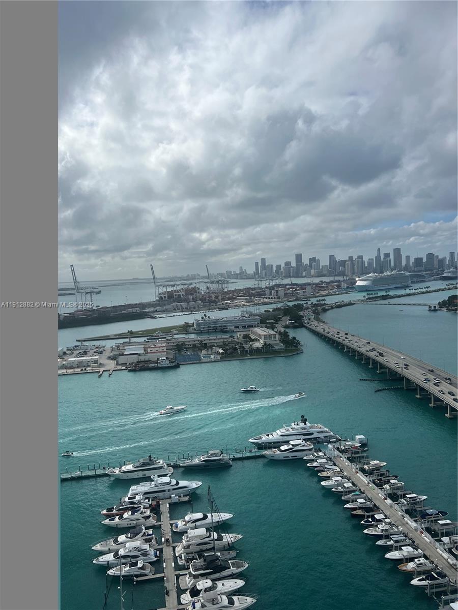 VENETIA CONDO - Residential