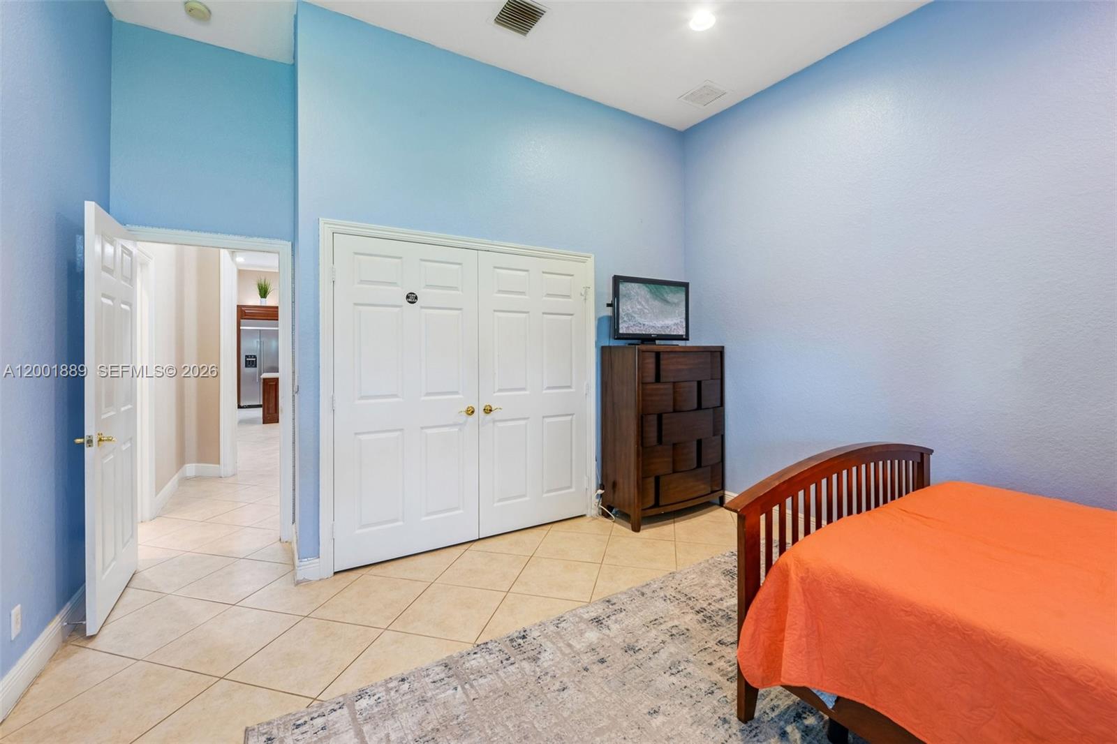 COUNTRY GLEN - Residential