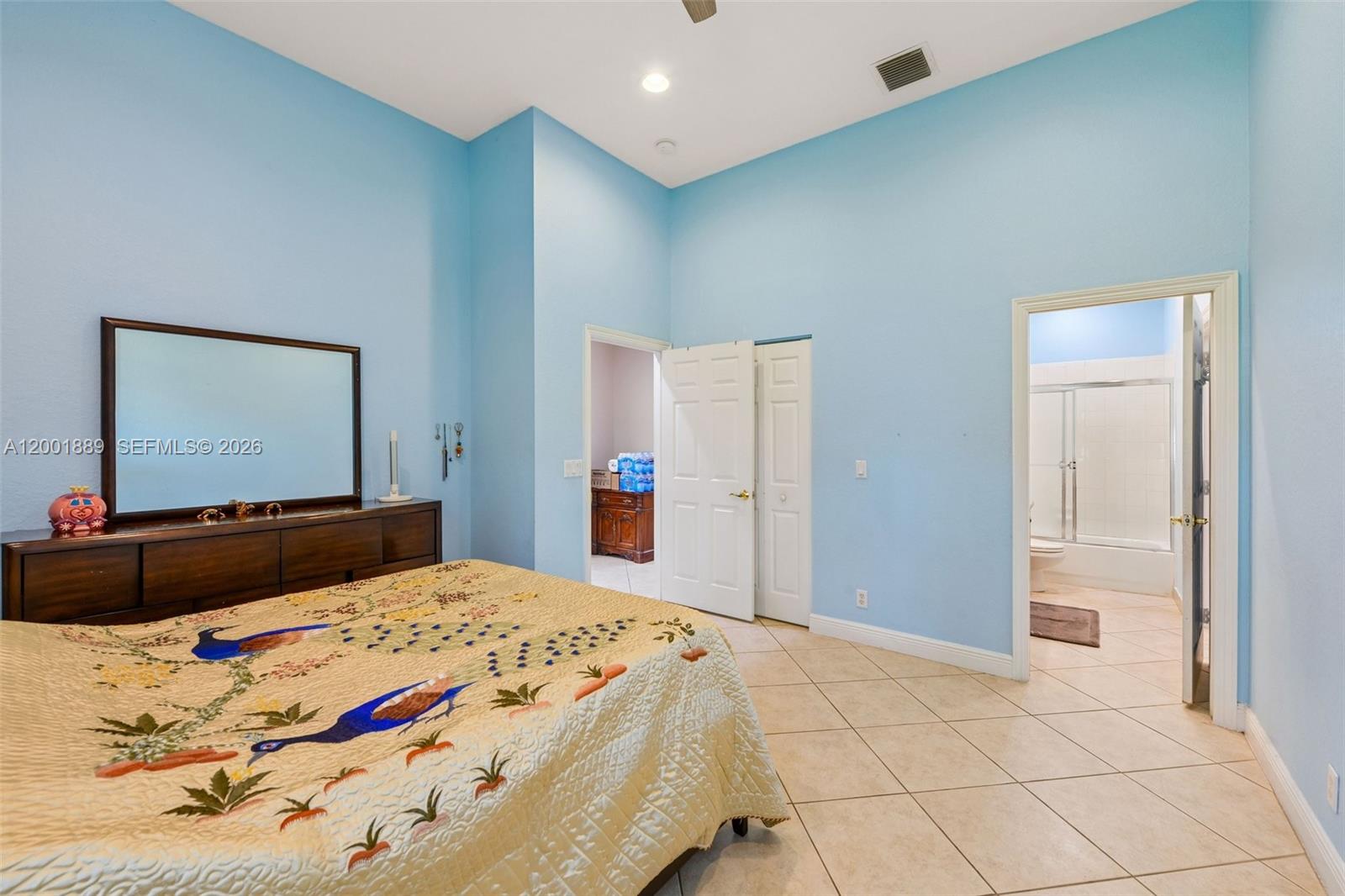 COUNTRY GLEN - Residential