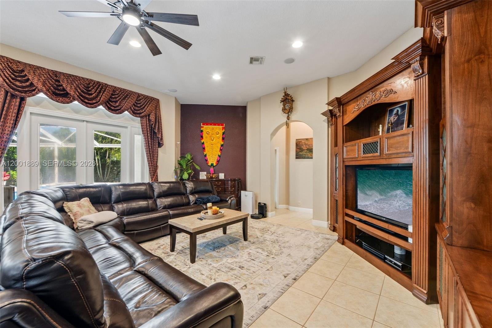 COUNTRY GLEN - Residential