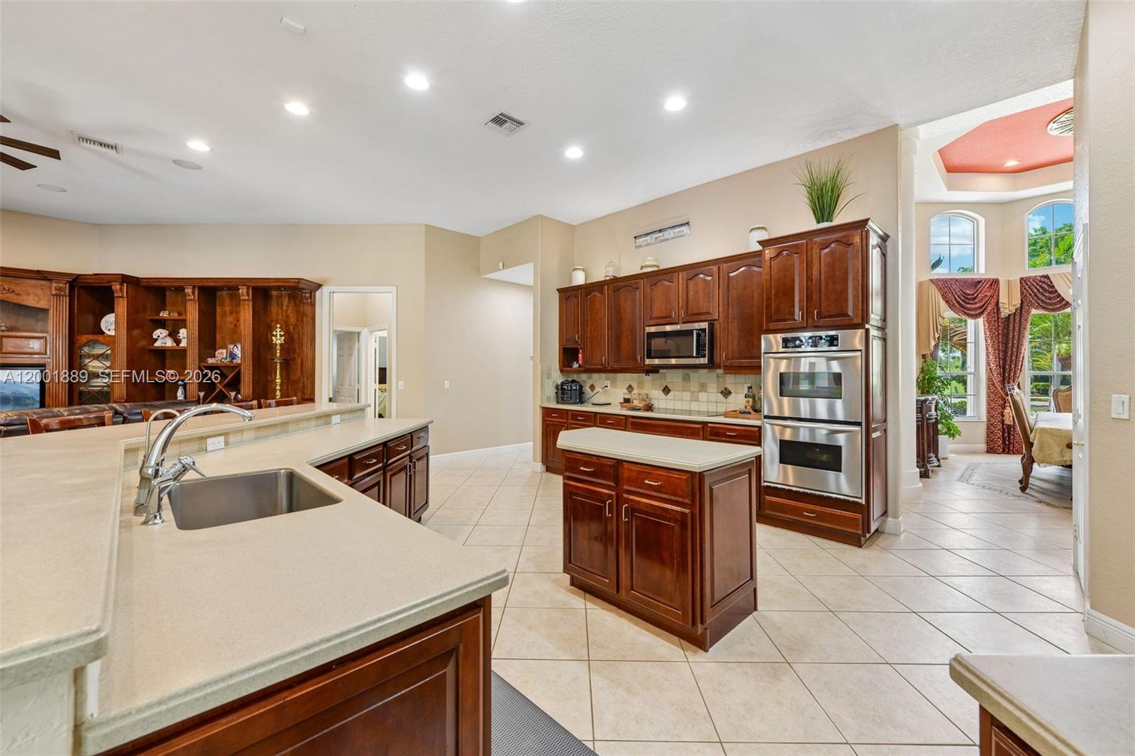 COUNTRY GLEN - Residential