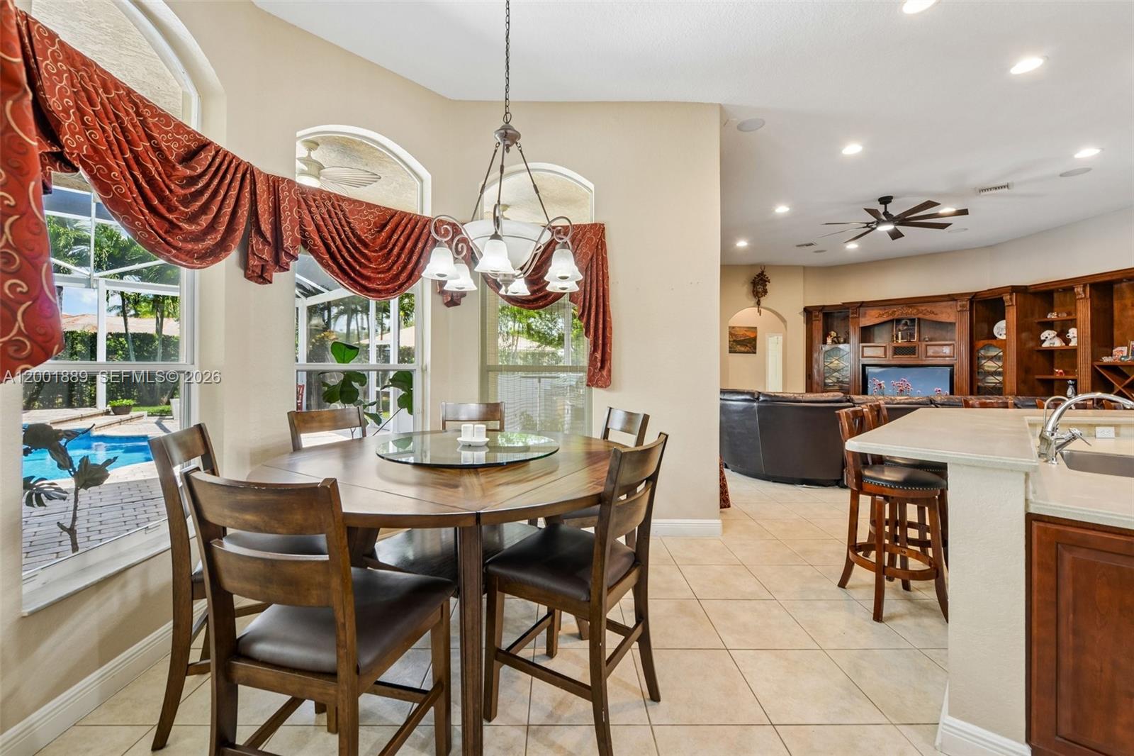 COUNTRY GLEN - Residential