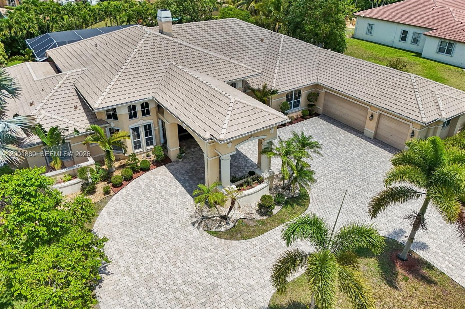 COUNTRY GLEN - Residential