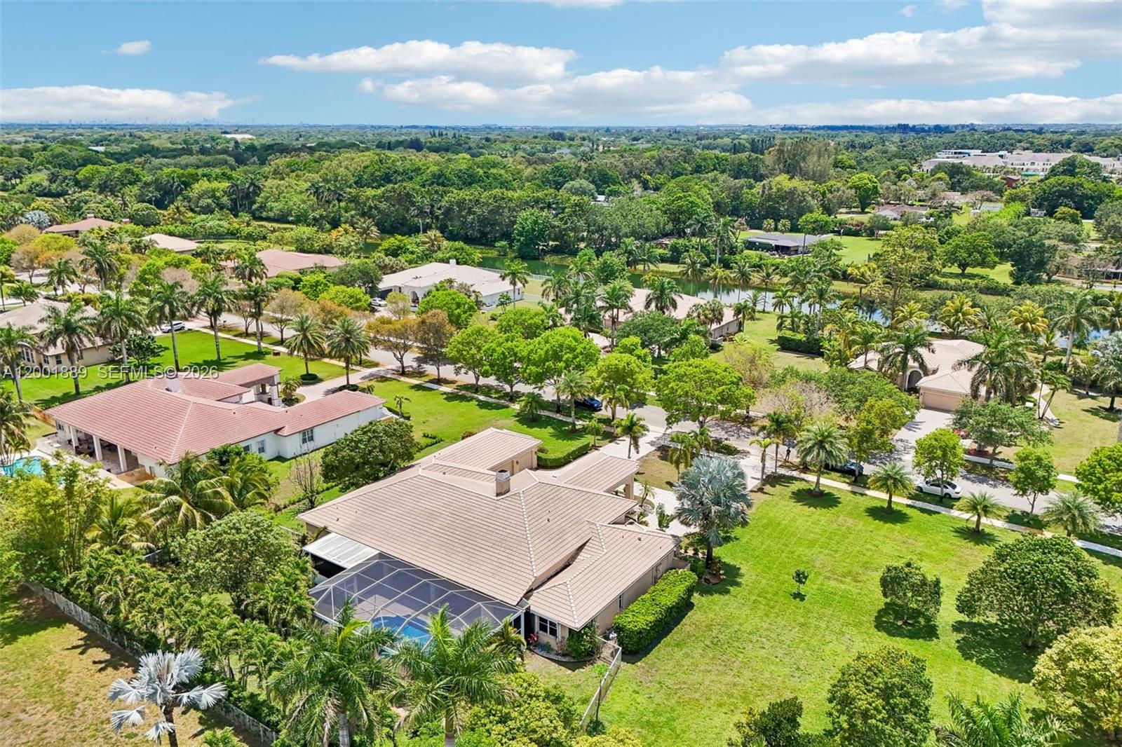 COUNTRY GLEN - Residential