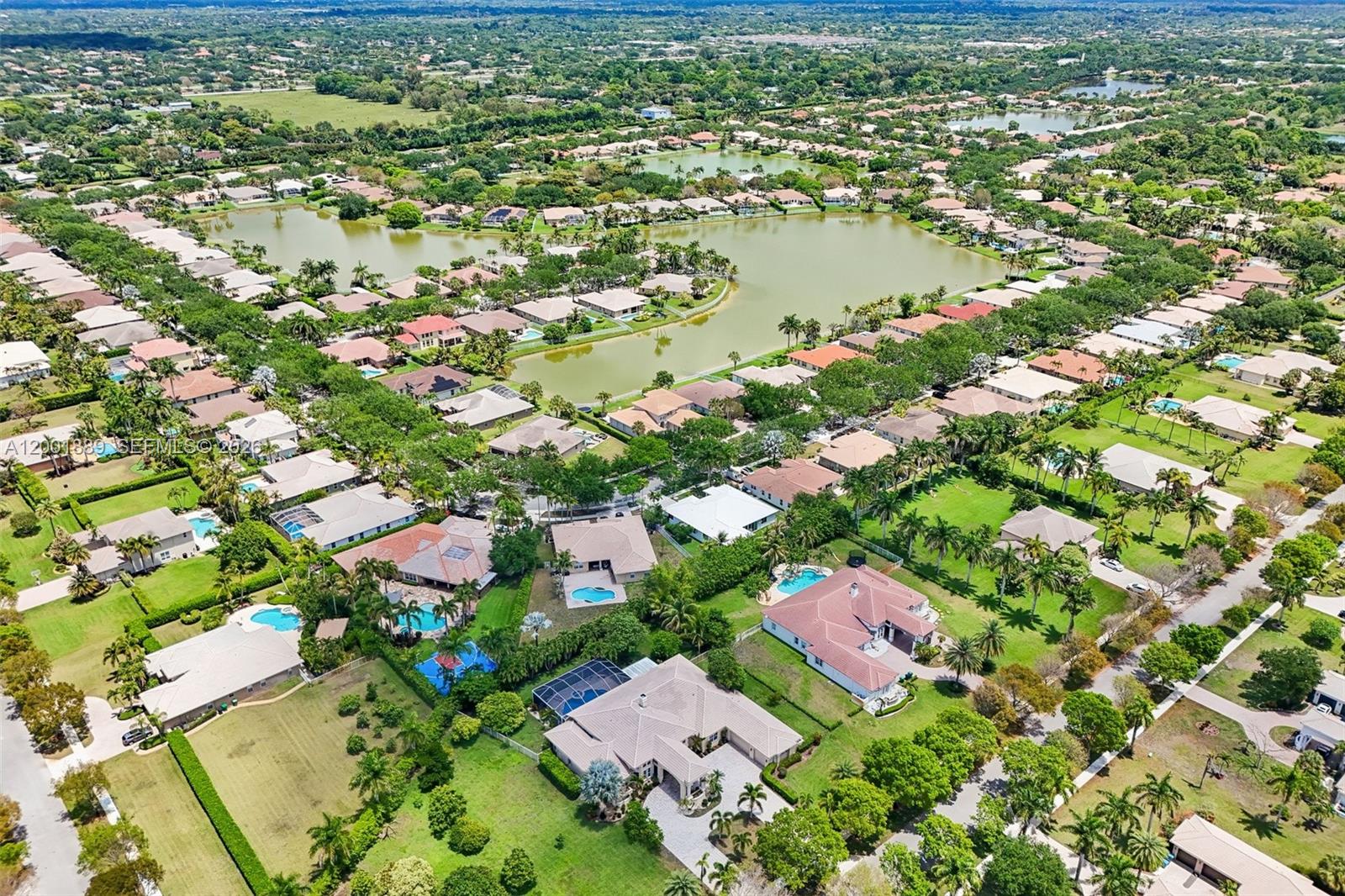 COUNTRY GLEN - Residential