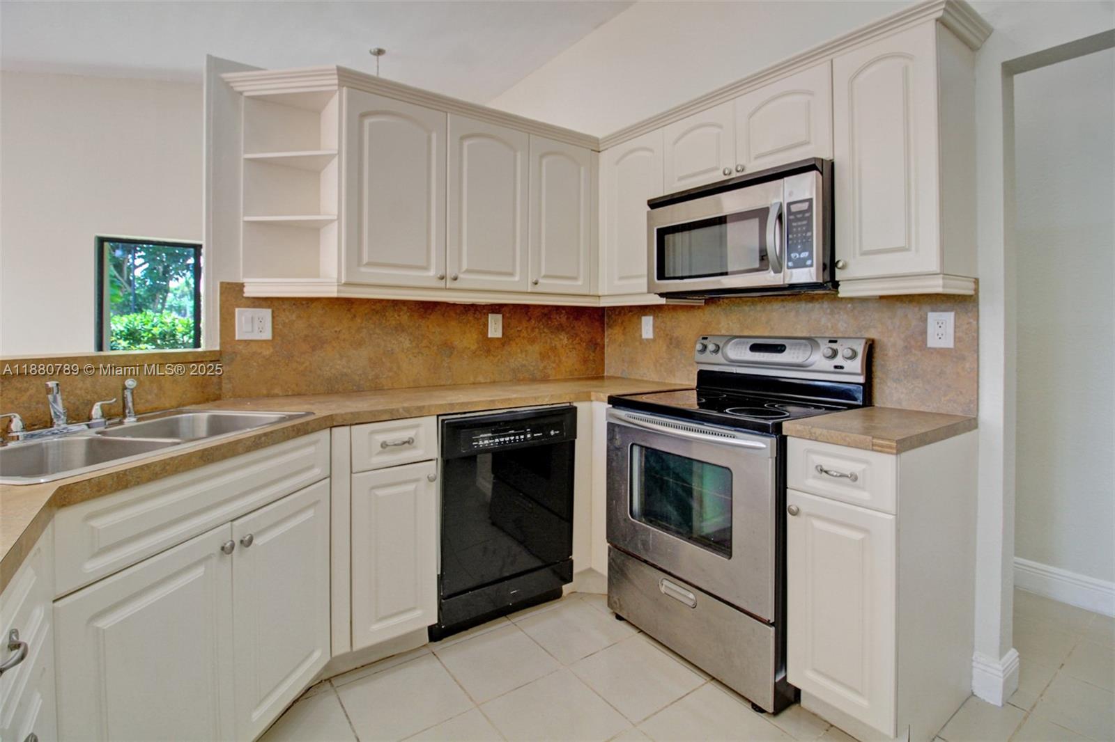 COSTA DEL SOL CONDO D - Residential