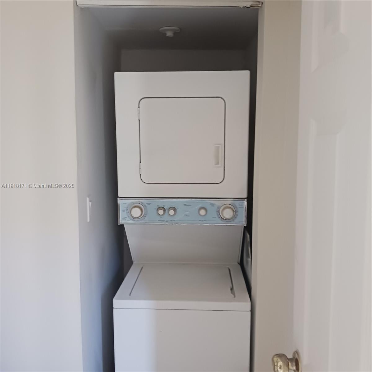 HABITAT II CONDO - Residential