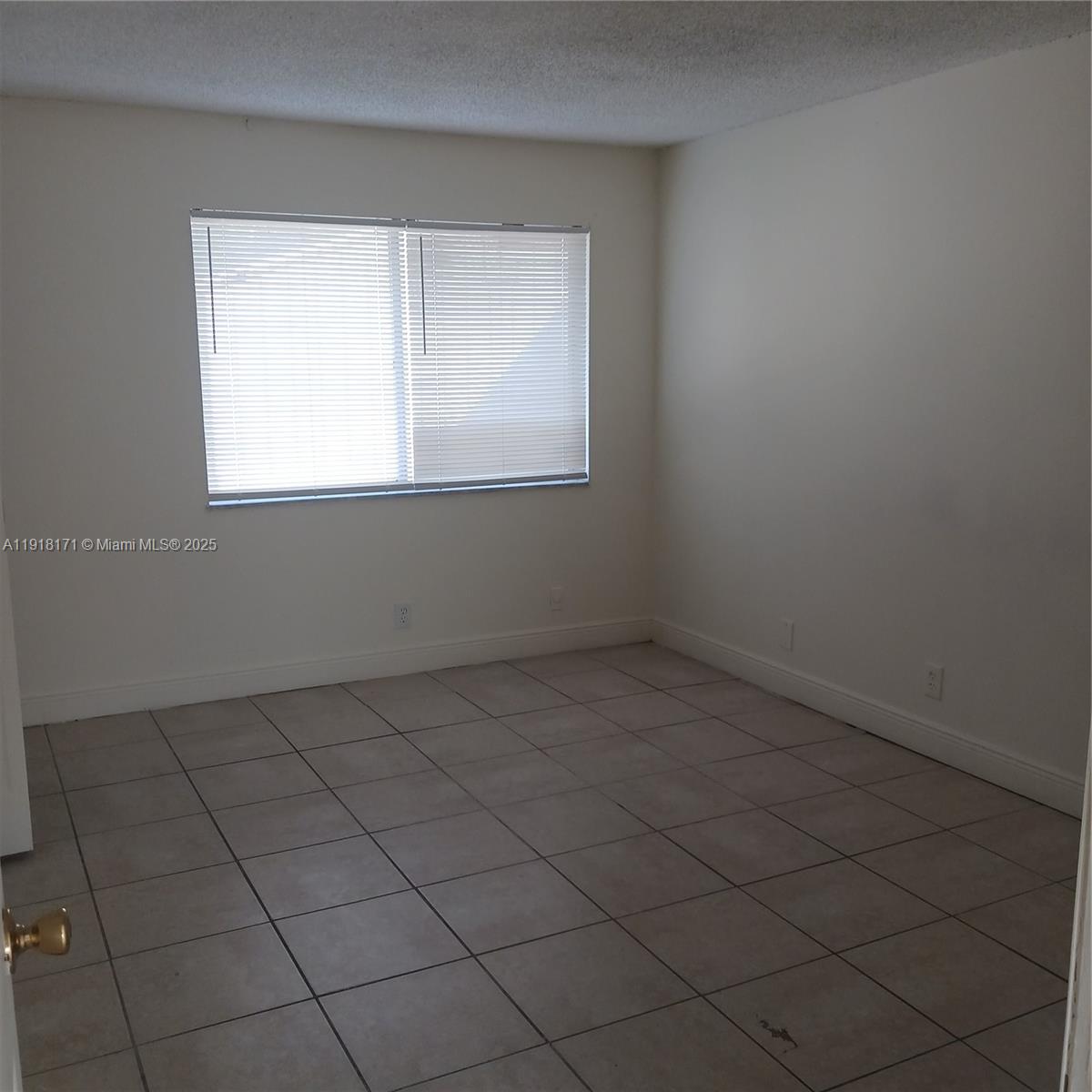 HABITAT II CONDO - Residential