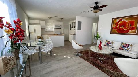 Photo of 2433 NW 20th St, Fort Lauderdale, FL 33311 (MLS # A11954354)