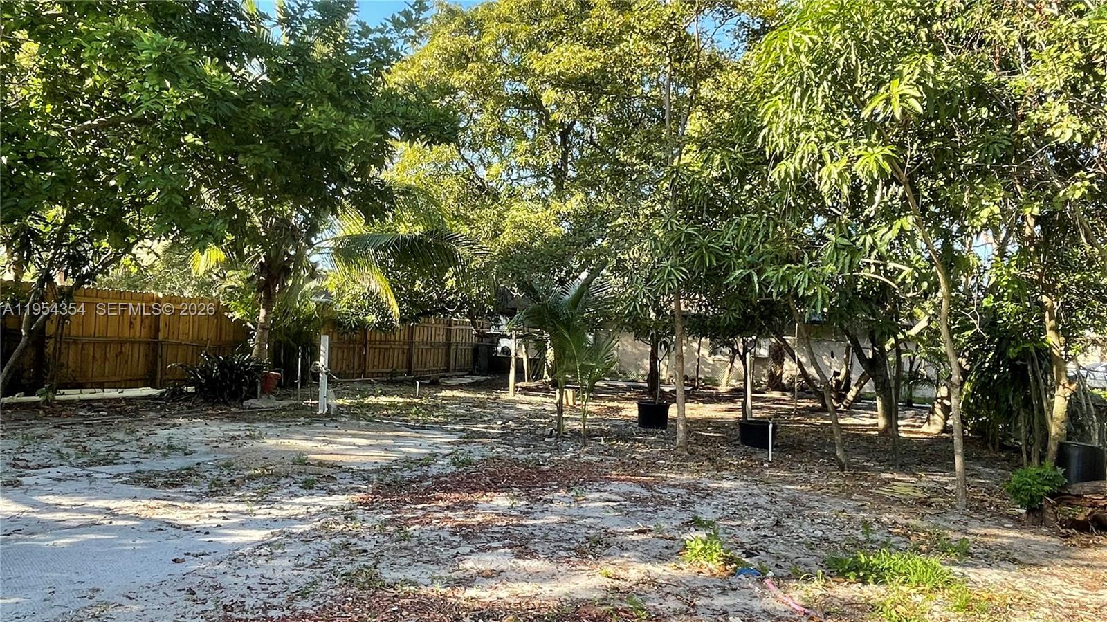 NORTH WEST LAUDERDALE - Residential