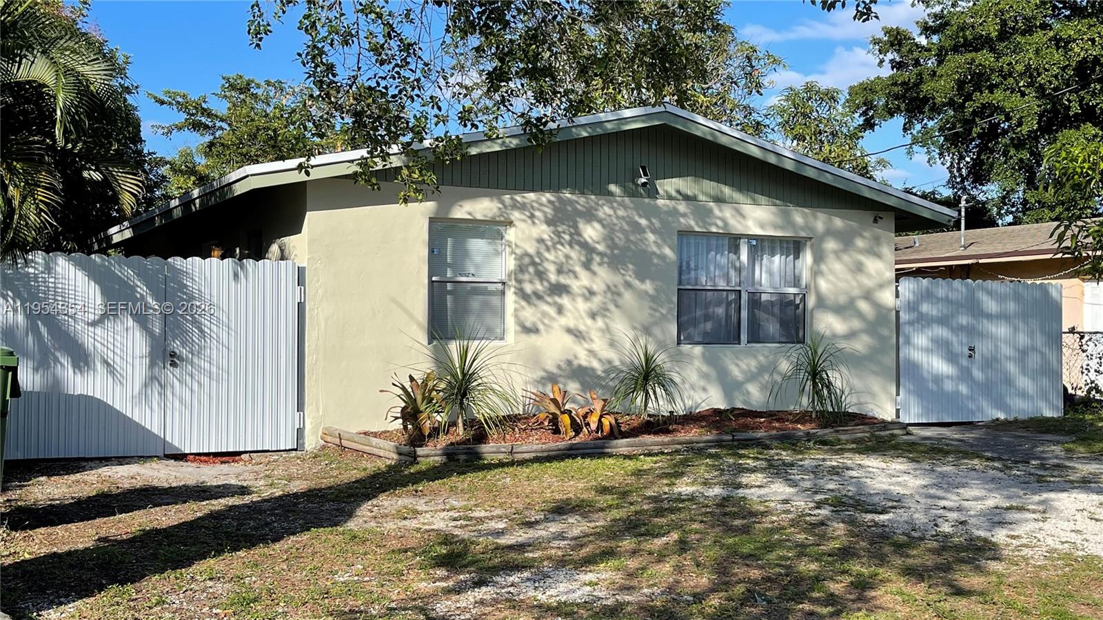 NORTH WEST LAUDERDALE - Residential