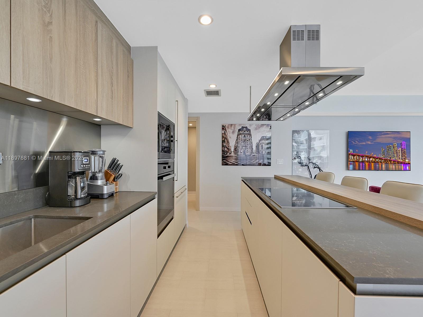 BRICKELL FLATIRON CONDO - Residential Lease