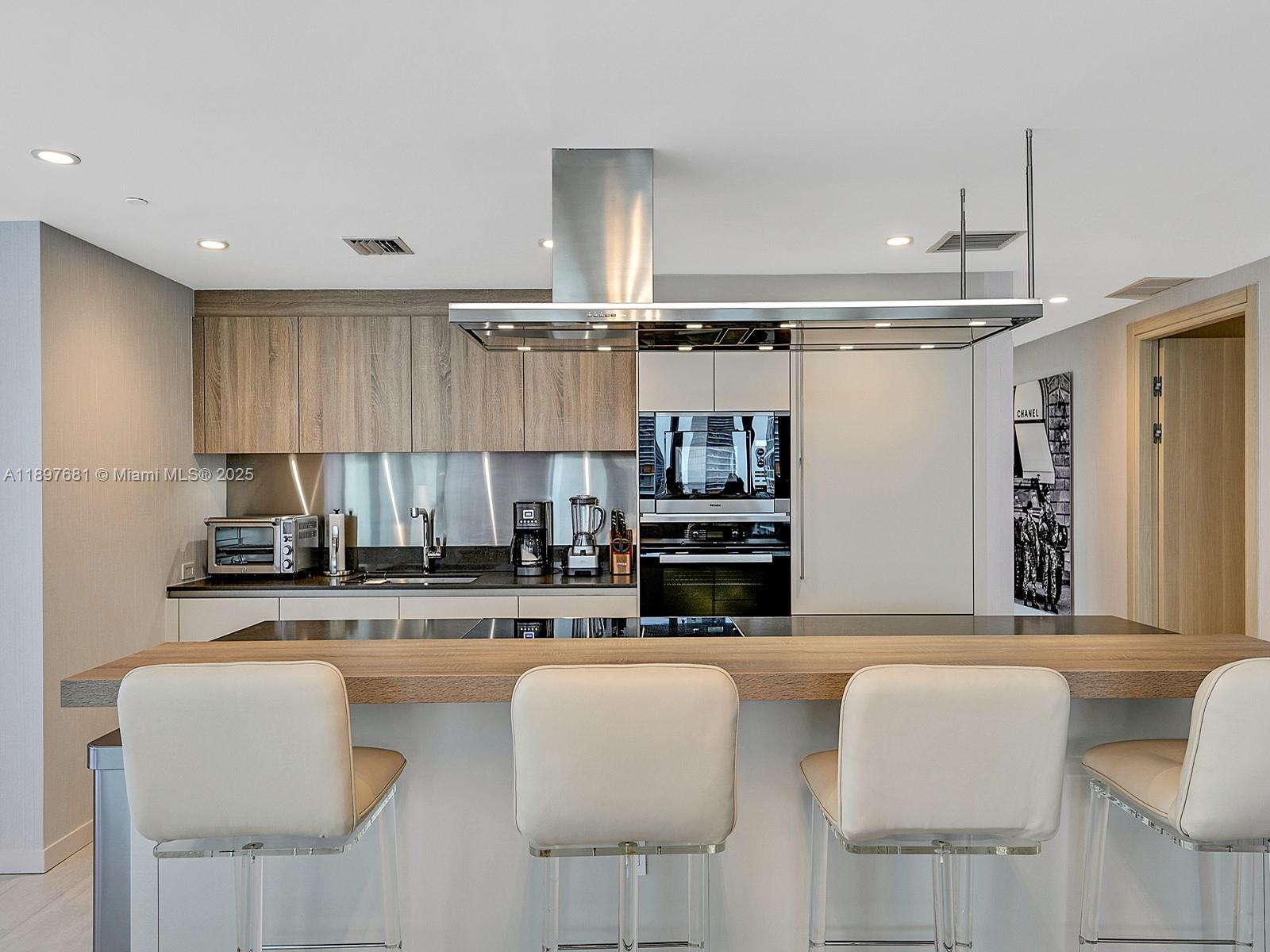 BRICKELL FLATIRON CONDO - Residential Lease