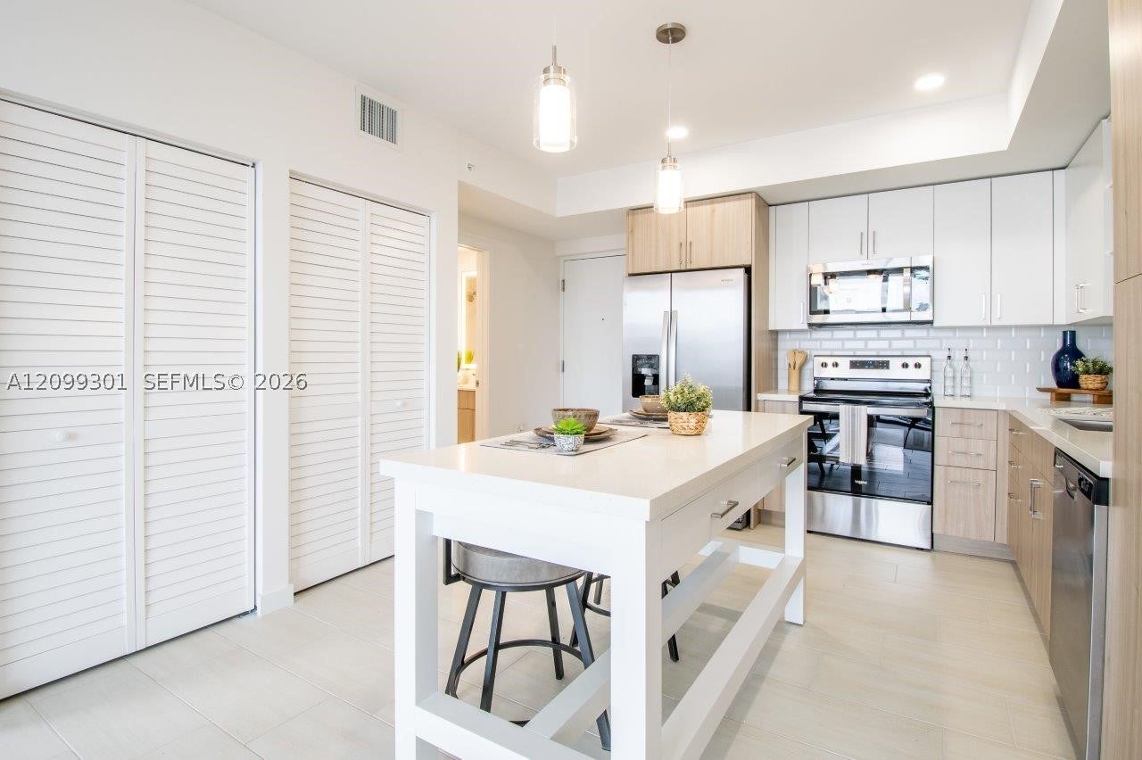 3645 NW 36th St 515