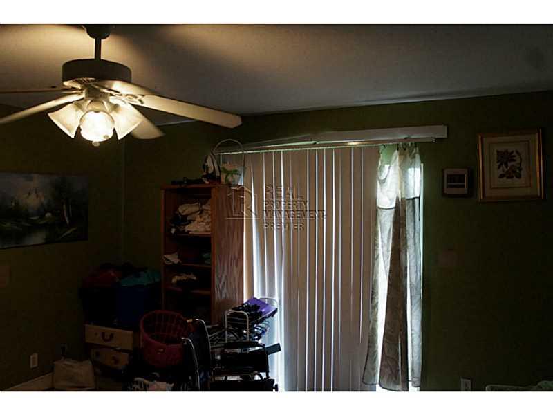 TOWN OF HALLANDALE B-13 D - Residential Lease