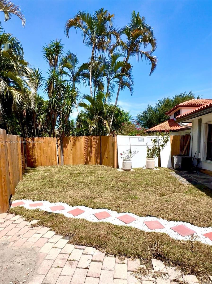 WELLINGTON OF WELLINGTON - Residential