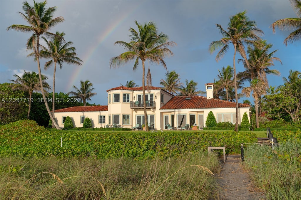 Photo of 183 S Beach Rd, Jupiter Island, FL 33455 (MLS # A12097779)