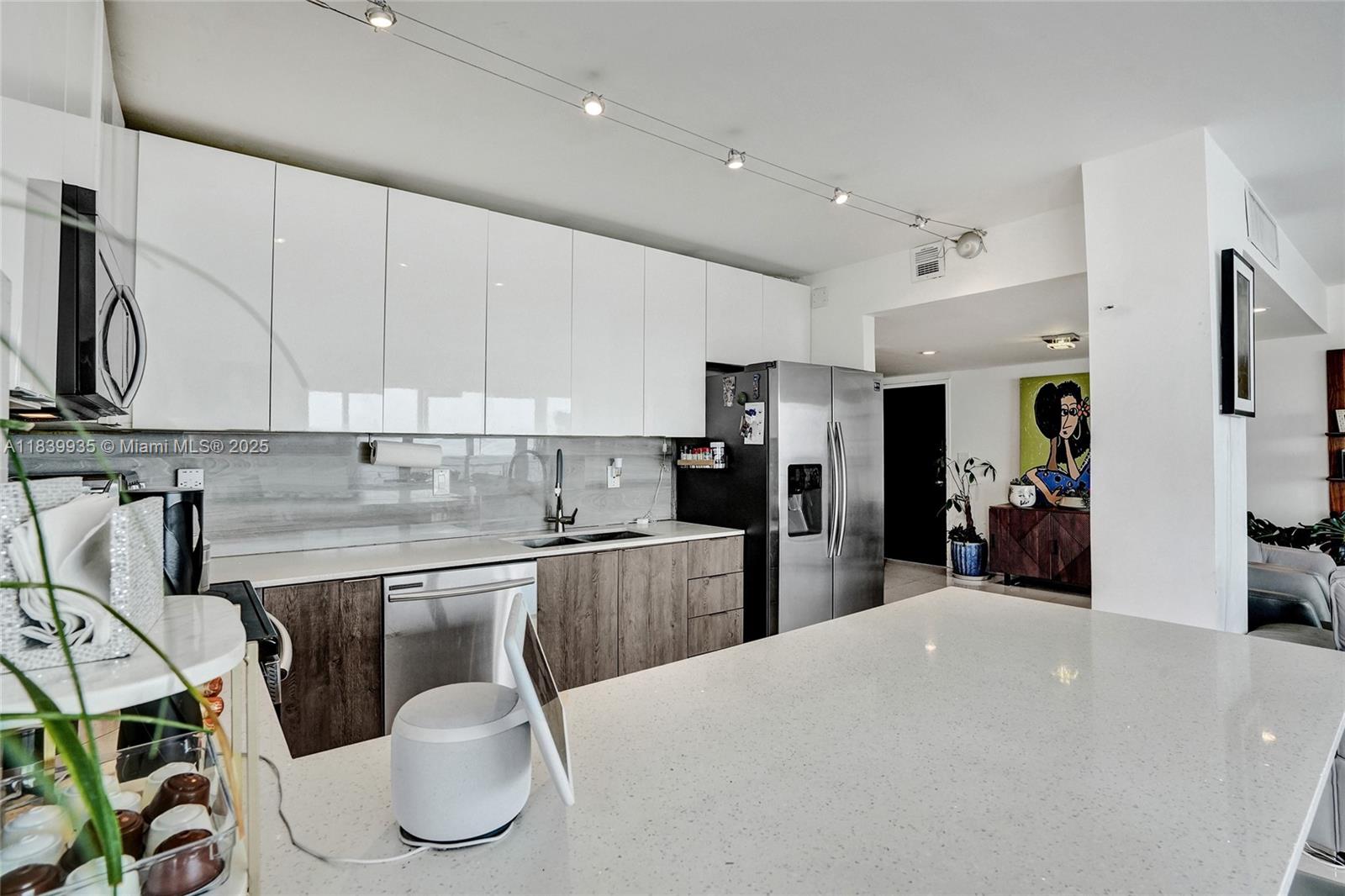 JOCKEY CLUB CONDO - Residential