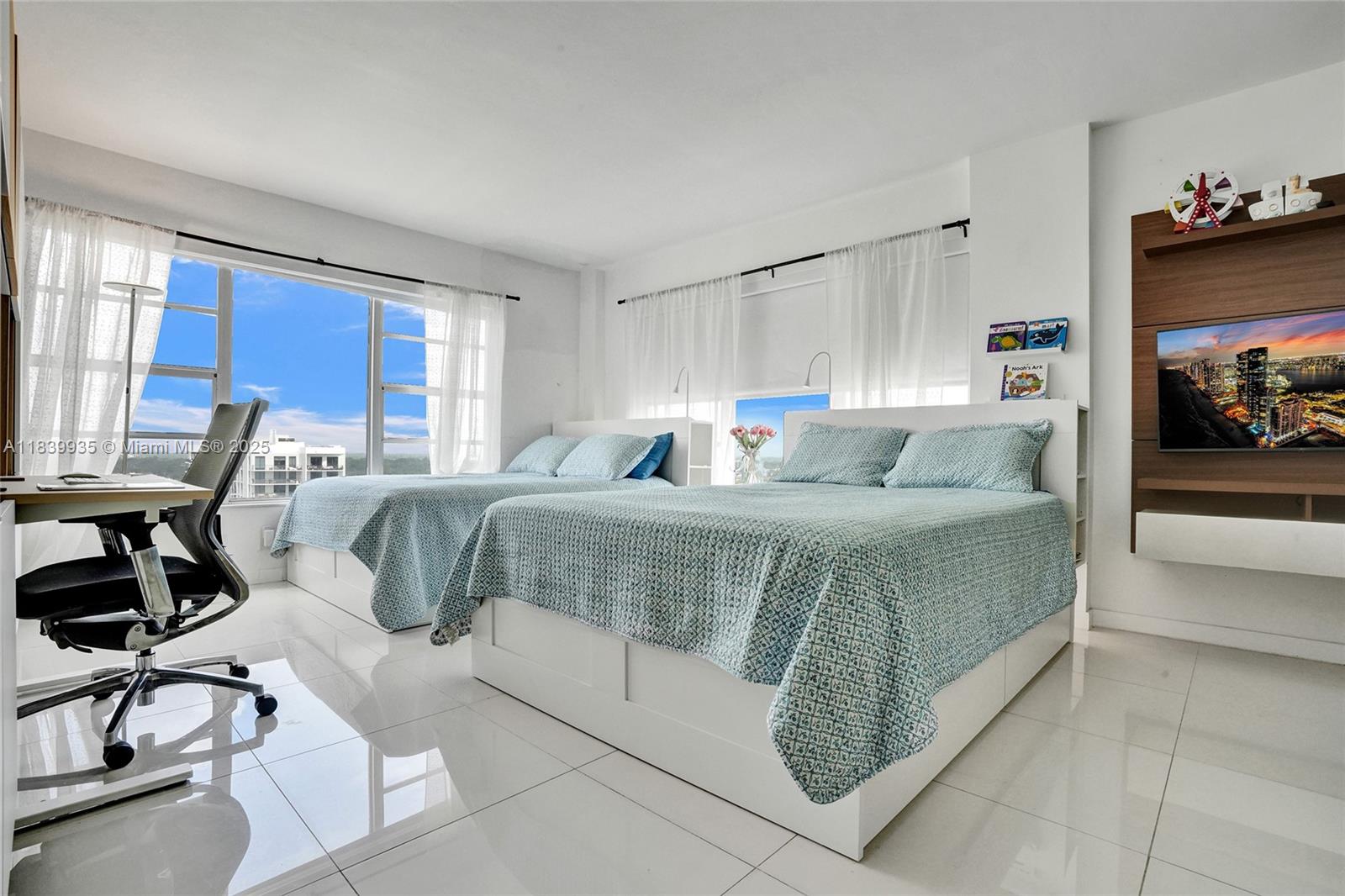 JOCKEY CLUB CONDO - Residential