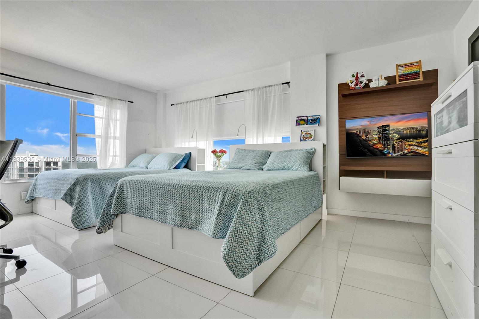 JOCKEY CLUB CONDO - Residential