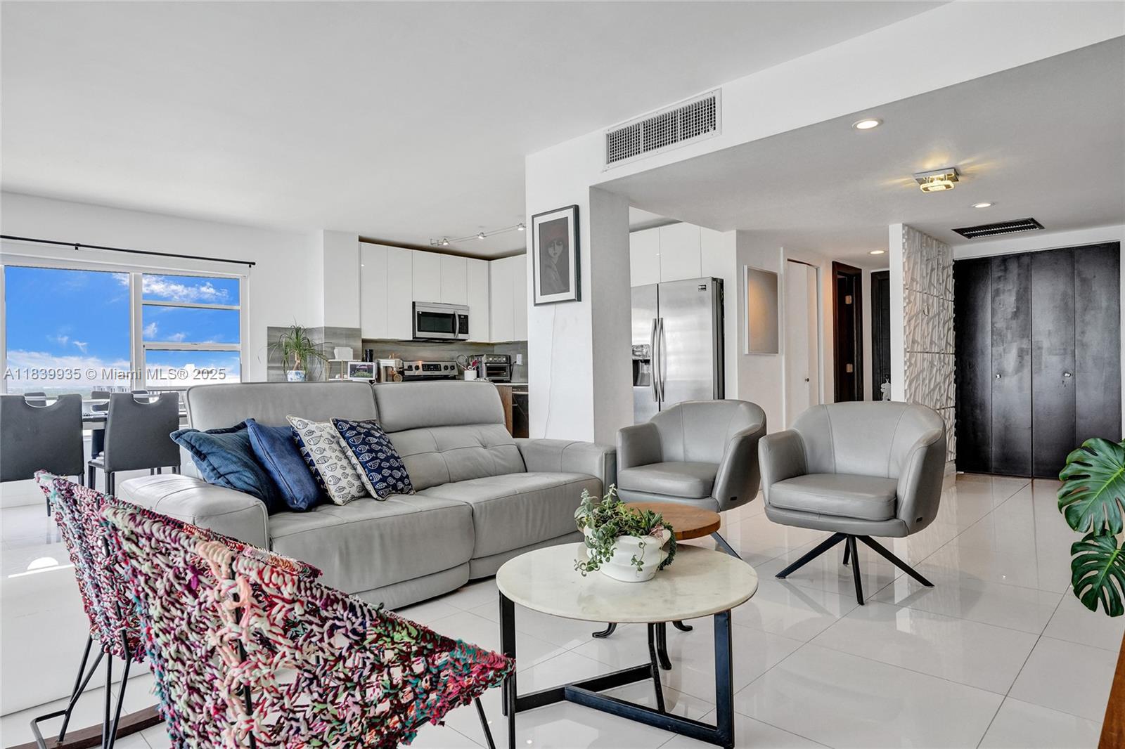 JOCKEY CLUB CONDO - Residential