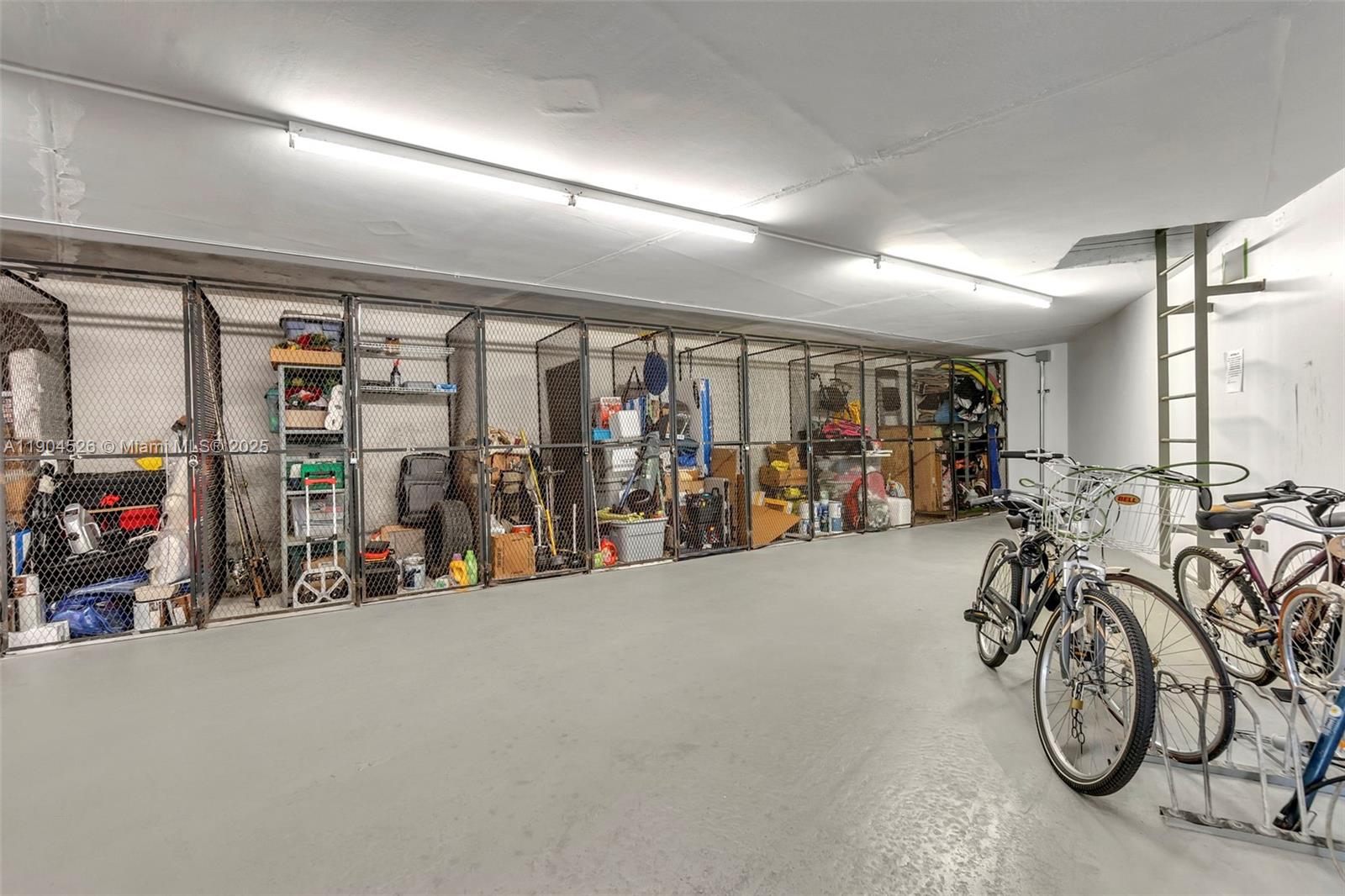 ANTIGUA VILLAGE I B CONDO - Residential