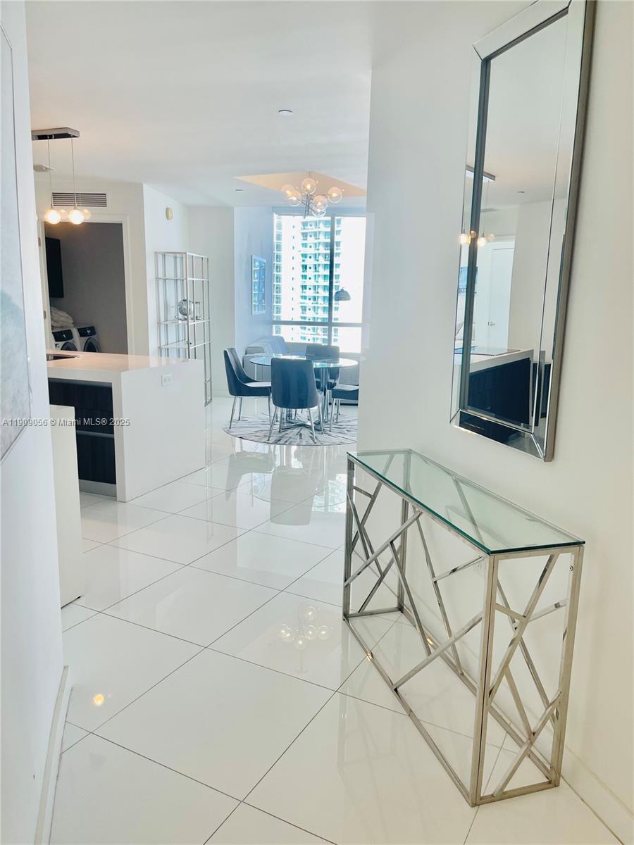 PARAMOUNT MIAMI WORLDCENT - Residential