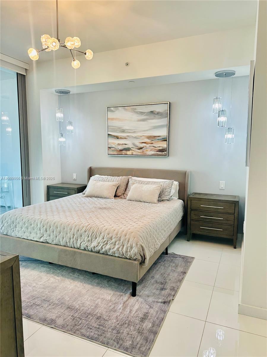 PARAMOUNT MIAMI WORLDCENT - Residential