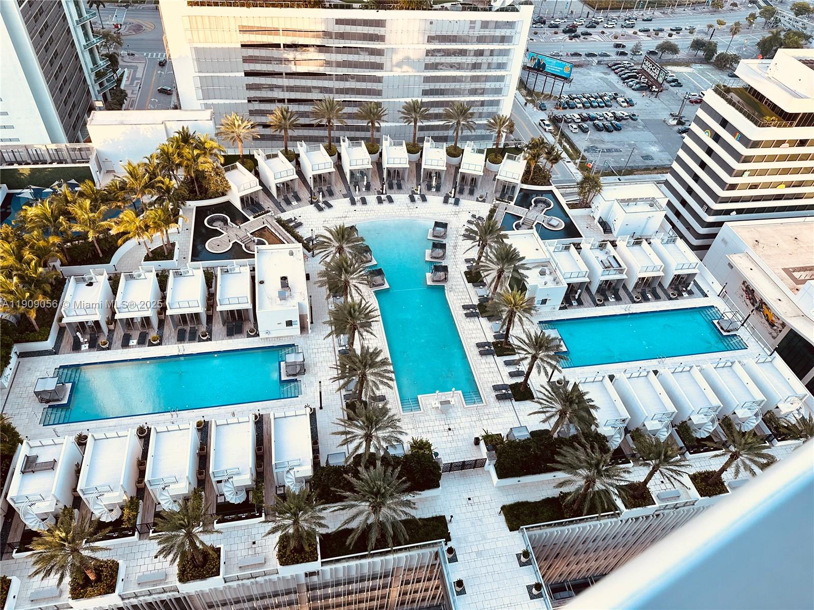 PARAMOUNT MIAMI WORLDCENT - Residential