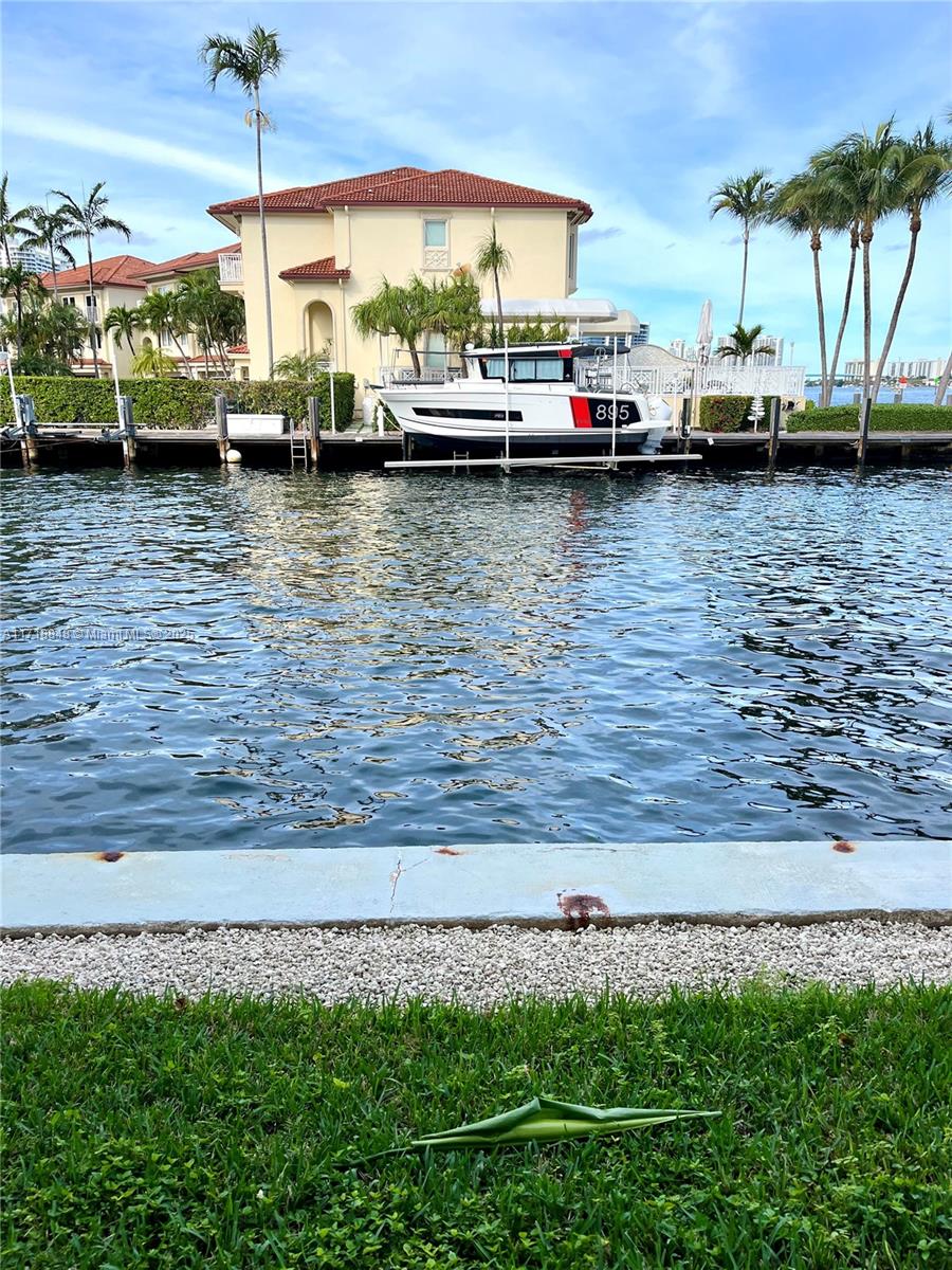 EDEN POINT NORTH CONDO - Residential