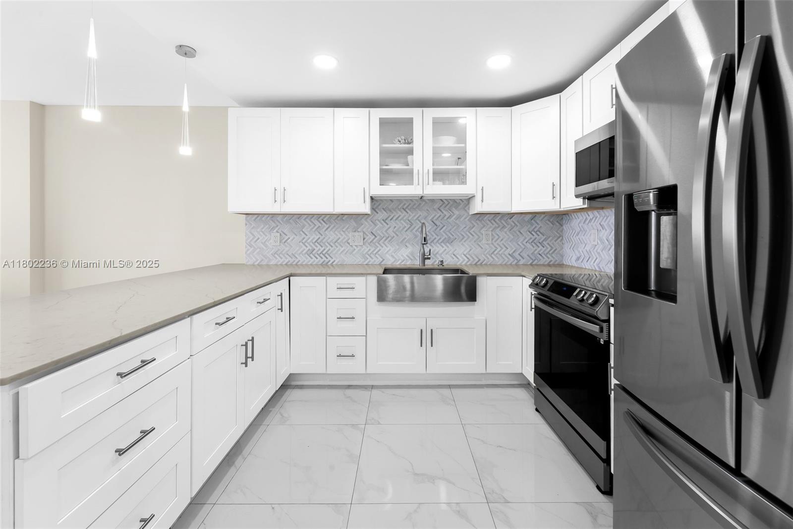 2851 Ne 183rd St 510E, Aventura, Miami-Dade County, Florida - 1 Bedrooms  
2 Bathrooms - 