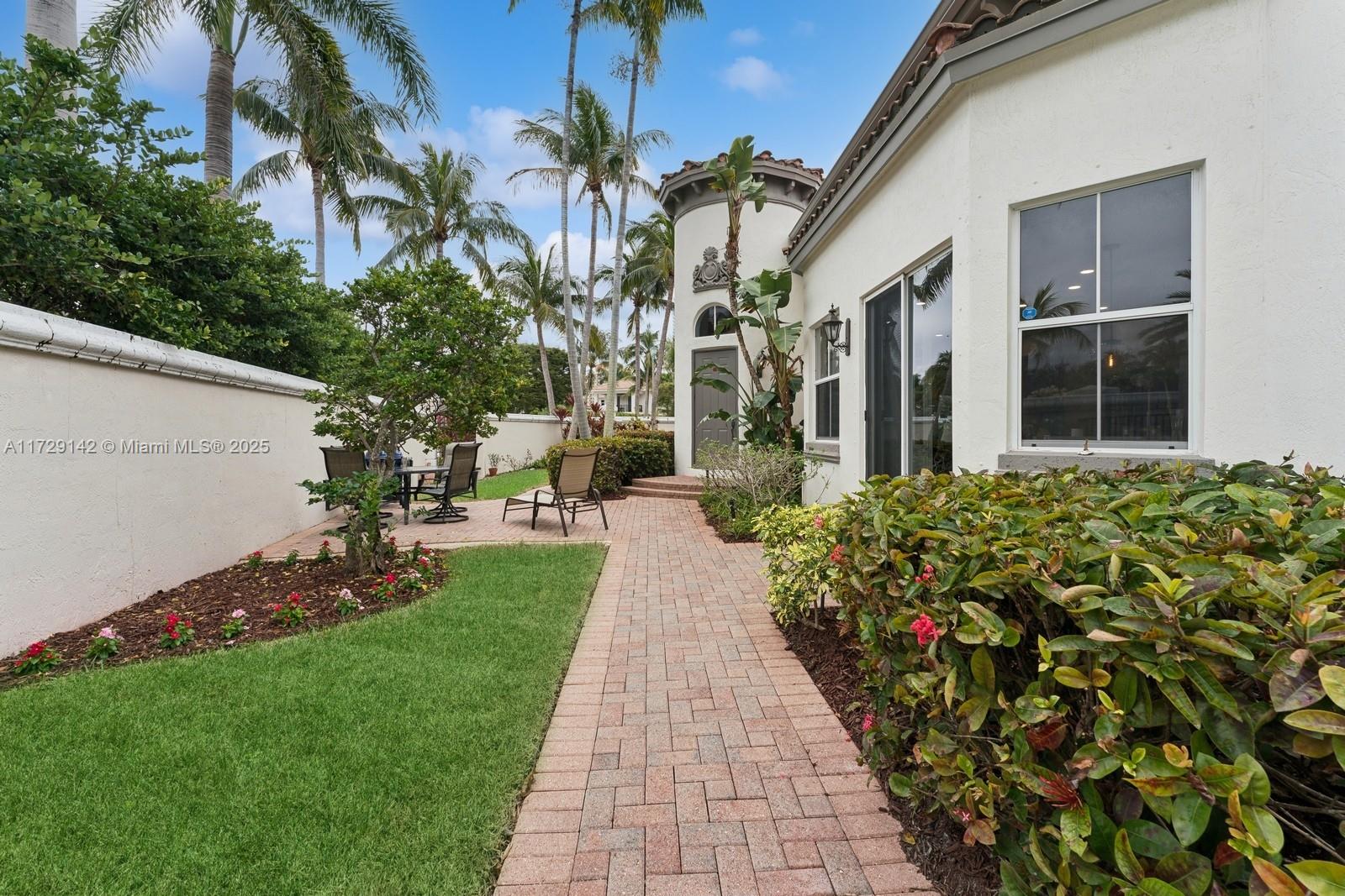 Welcome to 856 Spinnaker Dr W, a beautifully maintained 2-bed, 2-bath with 2 car garage townhome in the prestigious community of Harbor Islands. This charming townhouse features an open layout with high ceilings, modern finishes, and plenty of natural light. The updated kitchen includes stainless steel appliances, quartz tops, and ample storage, perfect for entertaining.
The spacious primary suite offers a walk-in closet and a luxurious ensuite bathroom. Step outside to a serene private patio, ideal for relaxing or hosting guests.
Enjoy resort-style amenities, including a clubhouse, fitness center, marina, swimming pools, tennis and pickleball courts, parks, and 24/7 security. Conveniently located near pristine beaches, shopping, dining, this home is South Florida living at its finest.
