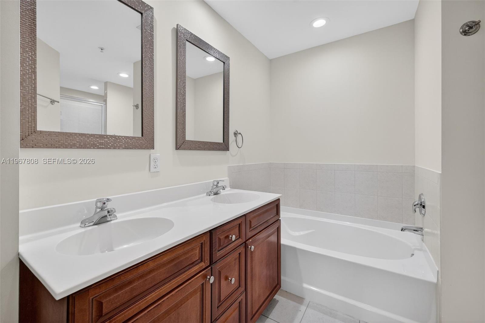 CYPRESS GROVE - Residential