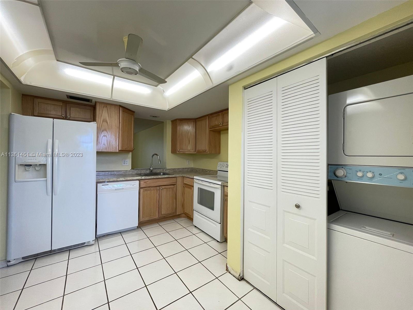 14 OF PALM SPRINGS 2 COND - Residential Lease