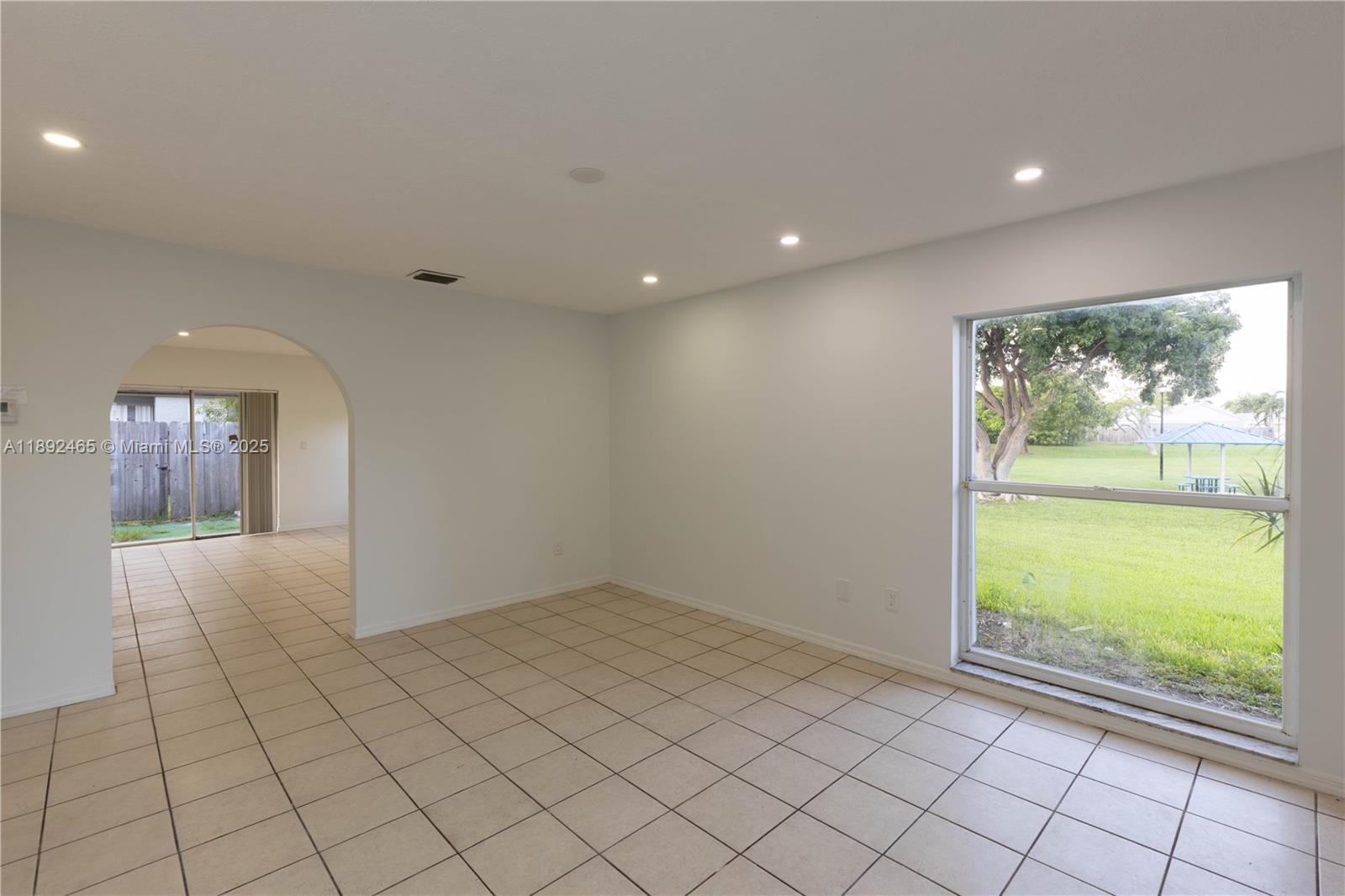 CUTLER CREEK CLUB SEC 2 - Residential Lease