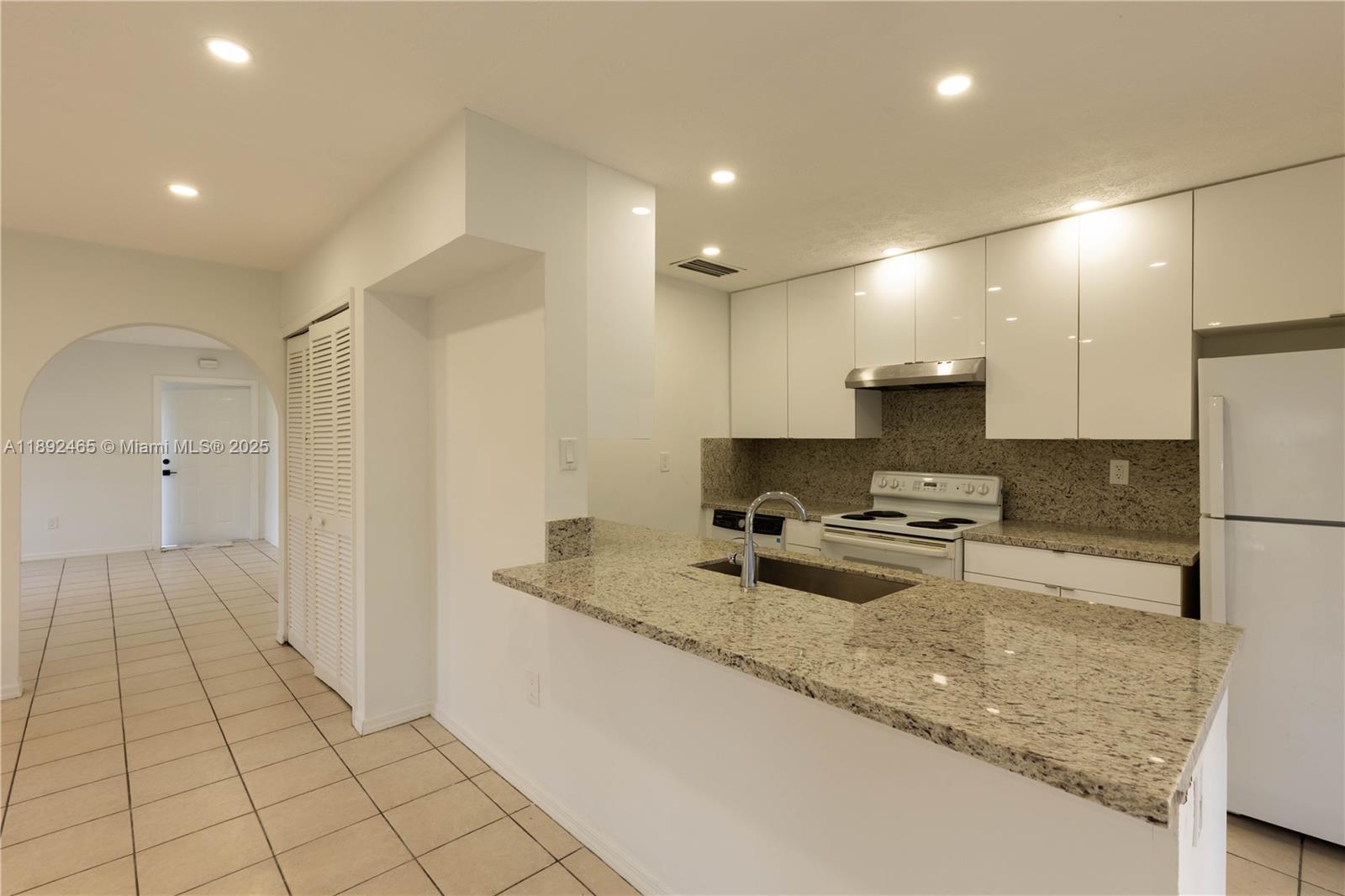 CUTLER CREEK CLUB SEC 2 - Residential Lease
