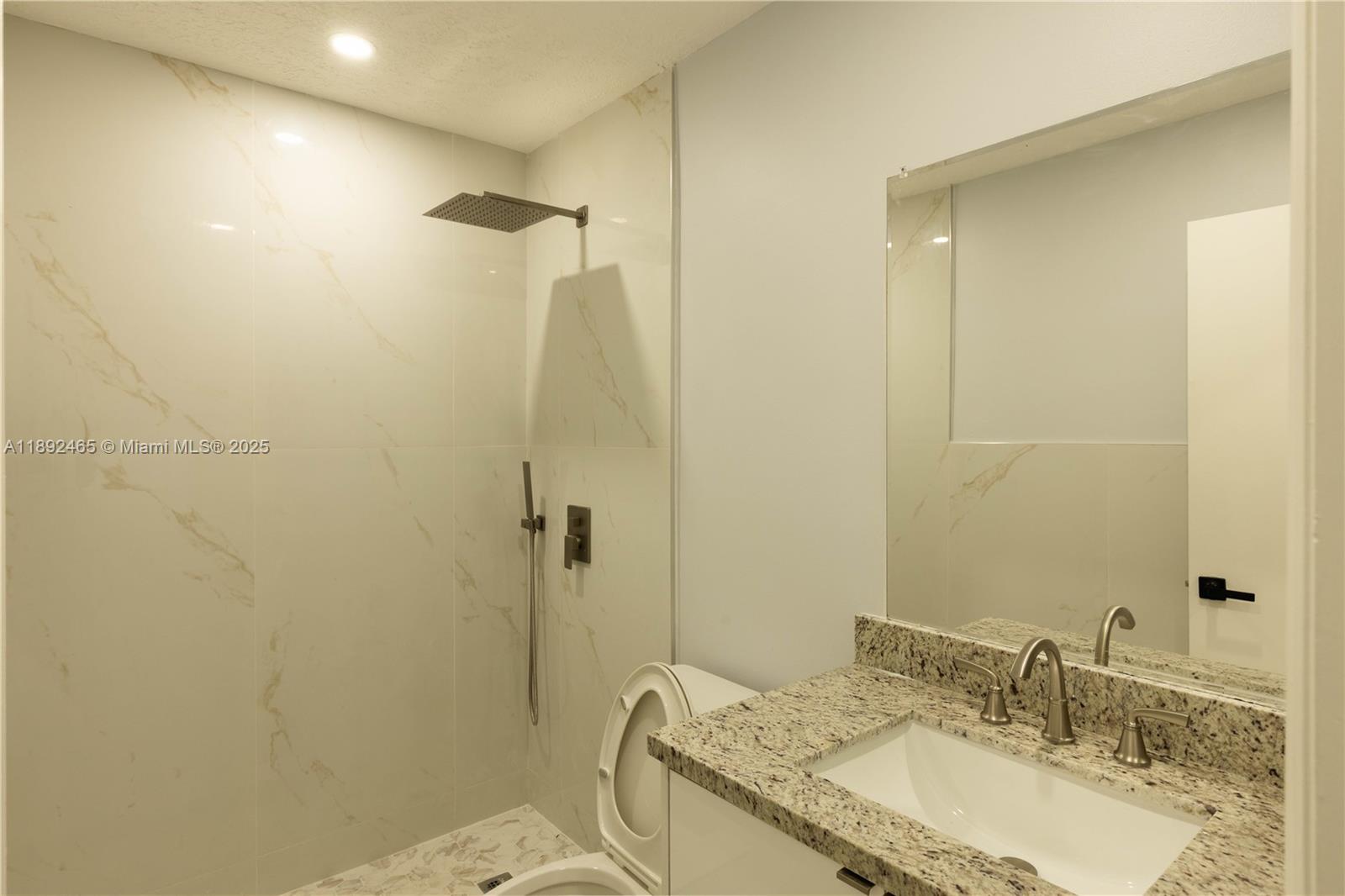 CUTLER CREEK CLUB SEC 2 - Residential Lease