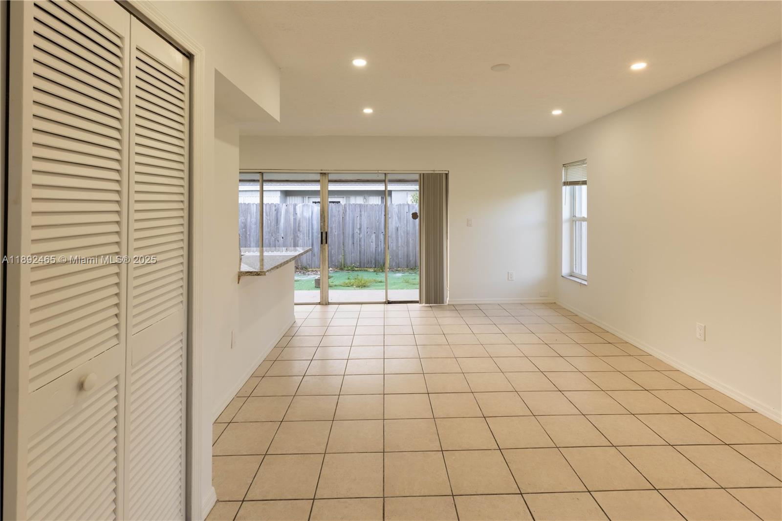 CUTLER CREEK CLUB SEC 2 - Residential Lease