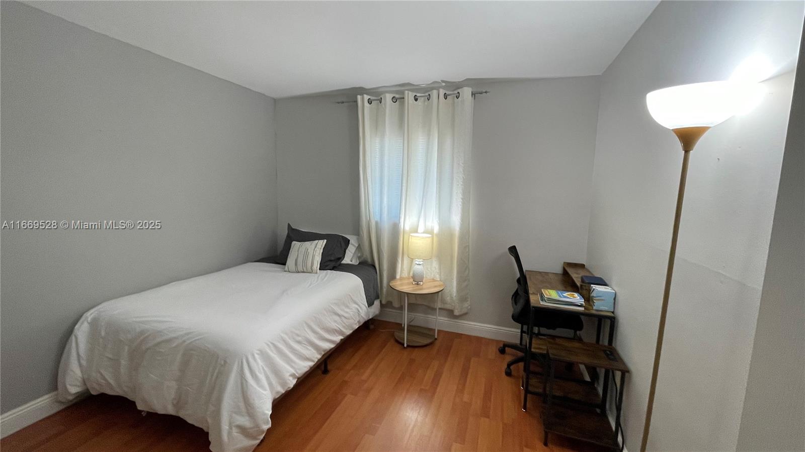 POMPANO BEACH VIEW CONDO - Residential Lease