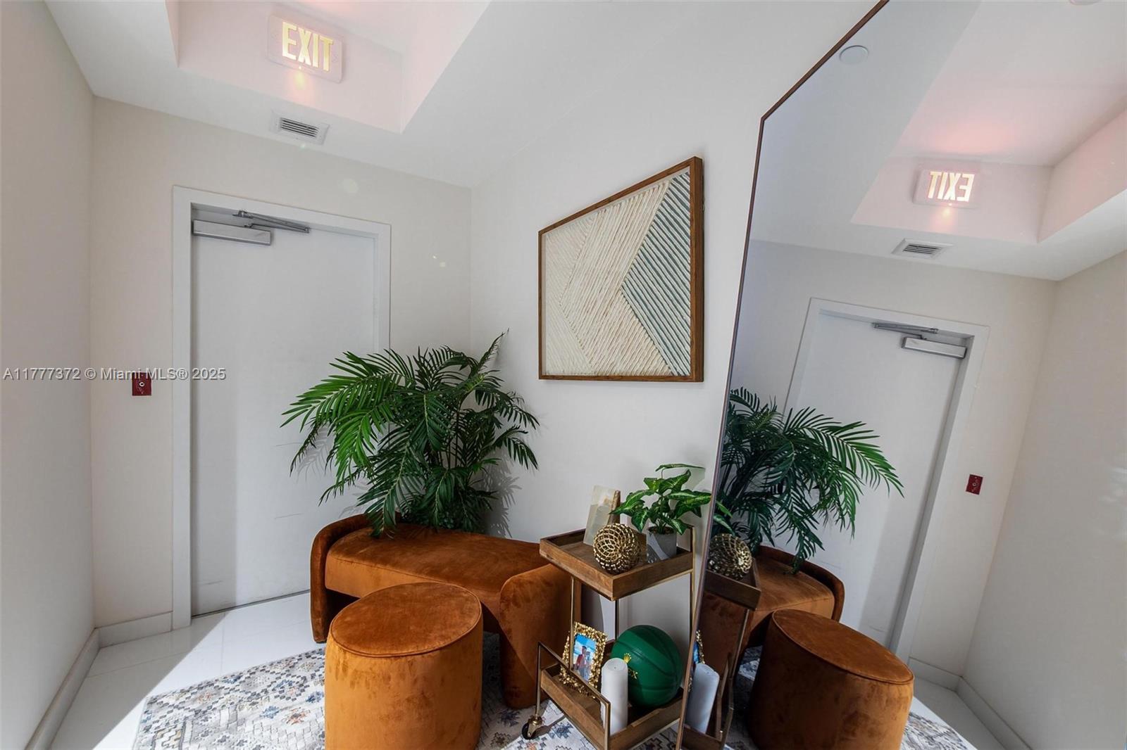 View photos, virtual tours, details... 851 NE 1st Ave 4100