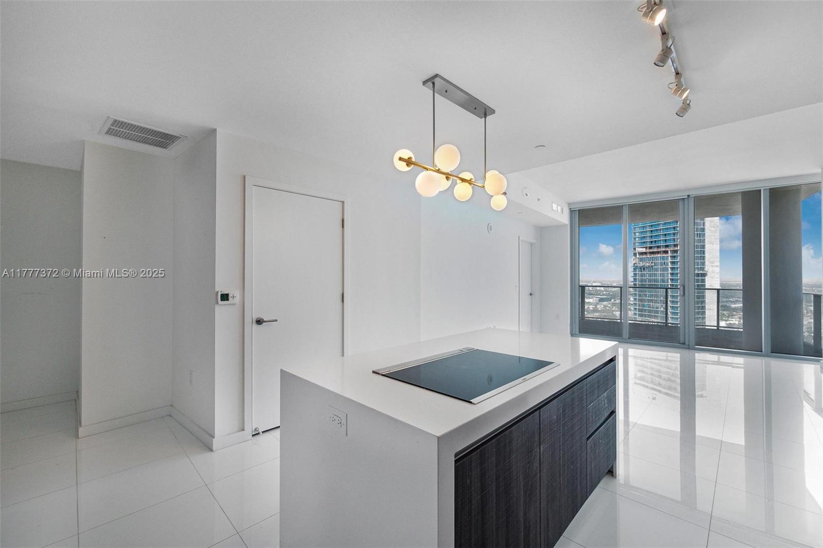 View photos, virtual tours, details... 851 NE 1st Ave 4100