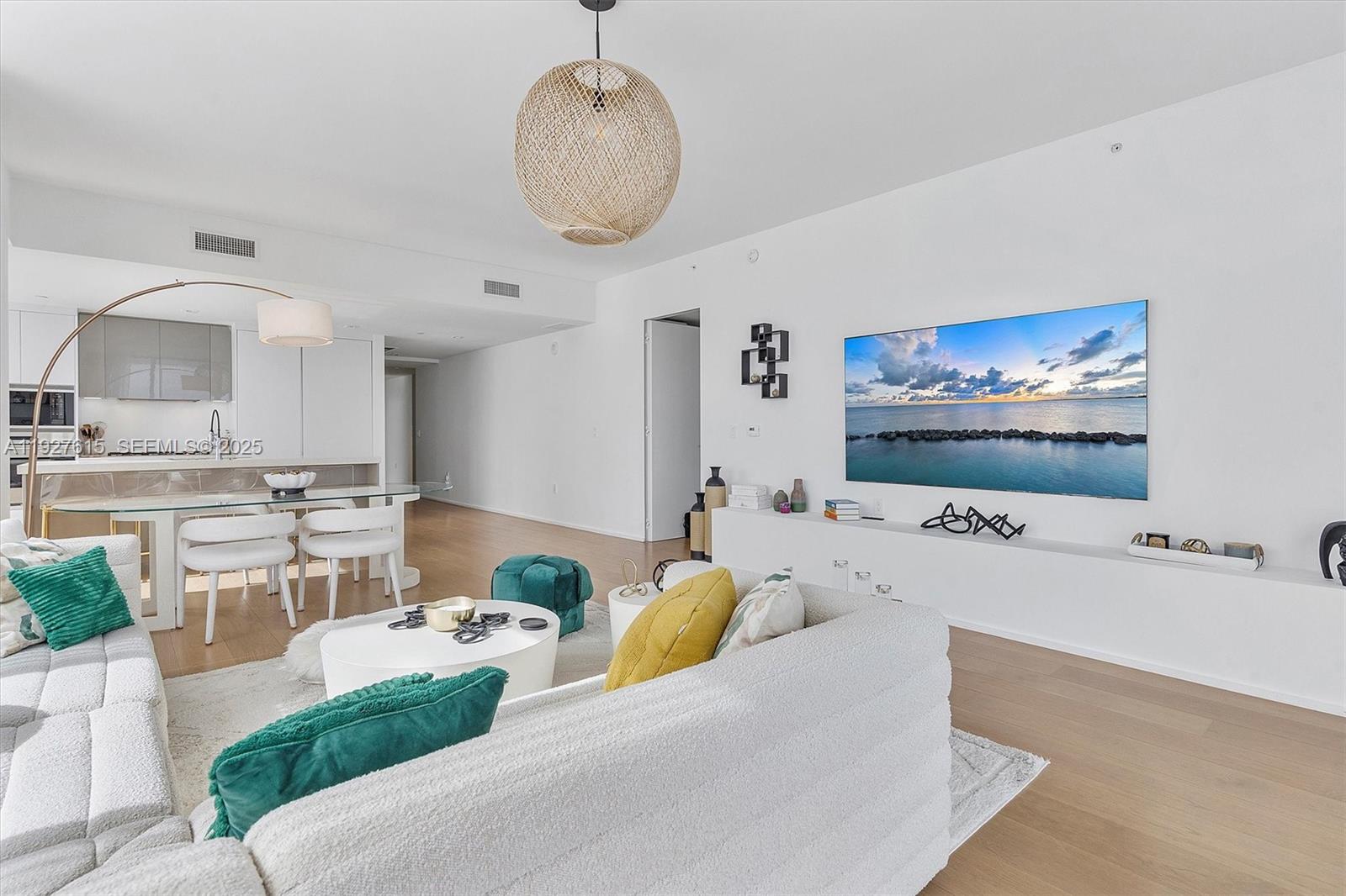 Elysee - Residential Lease