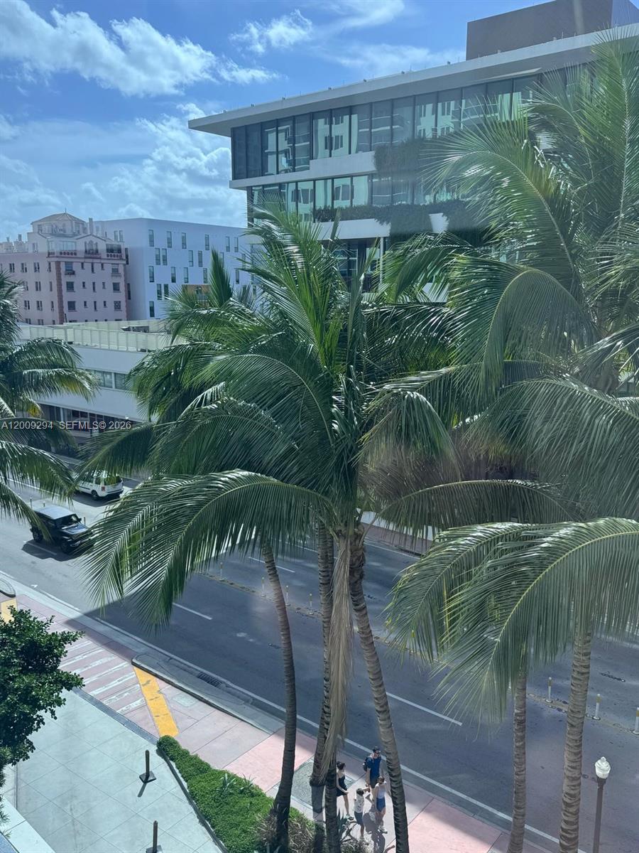 RONEY PALACE CONDO - Residential